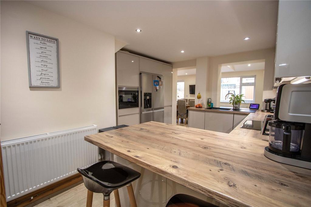 Kitchen/Breakfast Rm