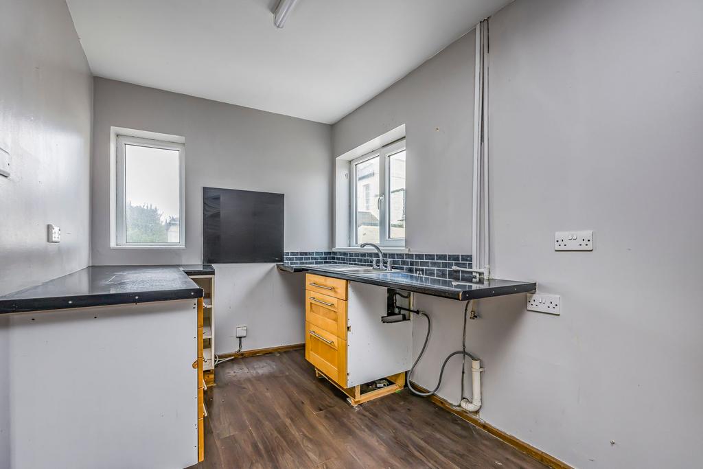 Flat Kitchen