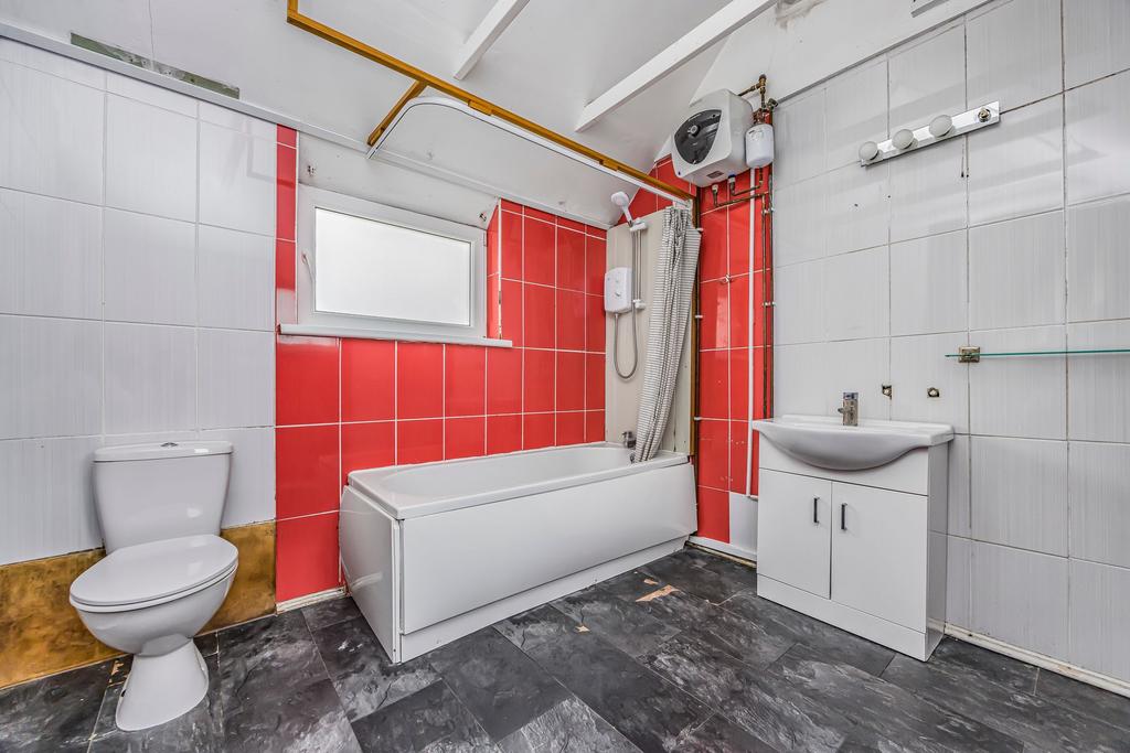 Flat Bathroom