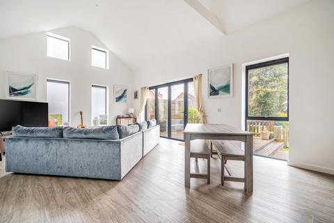 3 bedroom bungalow for sale, Folly Lane North, Farnham, GU9