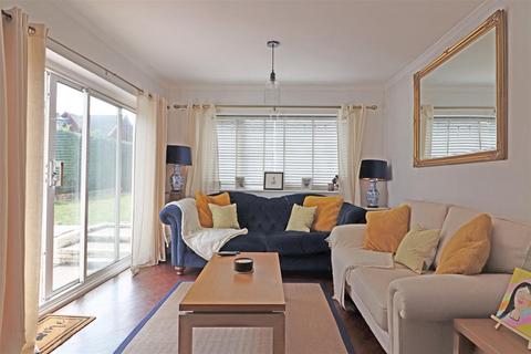 4 bedroom semi-detached house for sale, Colesmead Road, Redhill