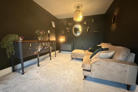5 bedroom house for sale, Buttercup Drive, Daventry