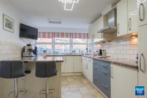 4 bedroom detached house for sale, Bevan Close, Peterborough PE8