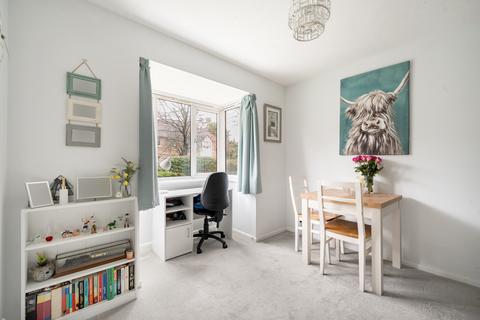 1 bedroom flat for sale, Shepperton Court Drive, Shepperton, TW17