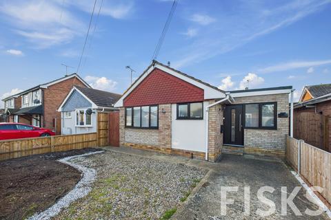 2 bedroom detached house for sale, Dovercliff Road, Canvey Island, SS8
