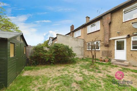 2 bedroom maisonette to rent, Vineyard Avenue, Mill Hill