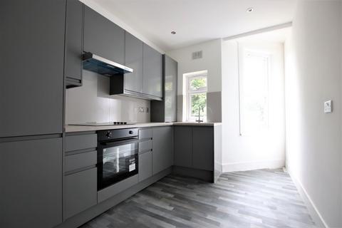 1 bedroom flat to rent, Warminster Road, London, SE25