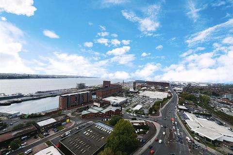 1 bedroom apartment to rent, Beetham Tower, Liverpool L3