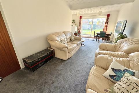 3 bedroom bungalow for sale, Woodlands Avenue, Hamworthy, Poole, BH15
