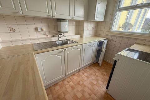 1 bedroom flat to rent, Lower Warberry Road, Torquay, TQ1 1QS