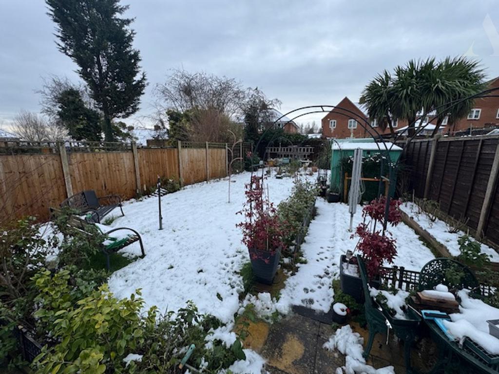 69 Heathland Ave Garden.jpeg