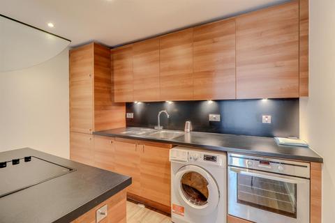 1 bedroom flat to rent, St James Walk GL50 3UB