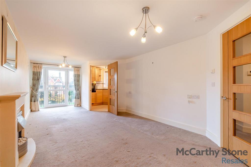 8672578-interior06.jpg