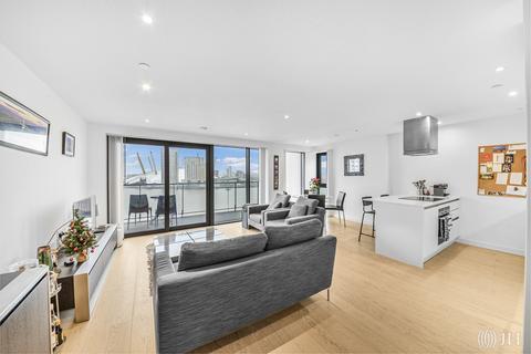 3 bedroom flat for sale, Yablsey Street London E14