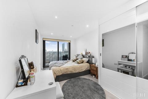 3 bedroom flat for sale, Yablsey Street London E14