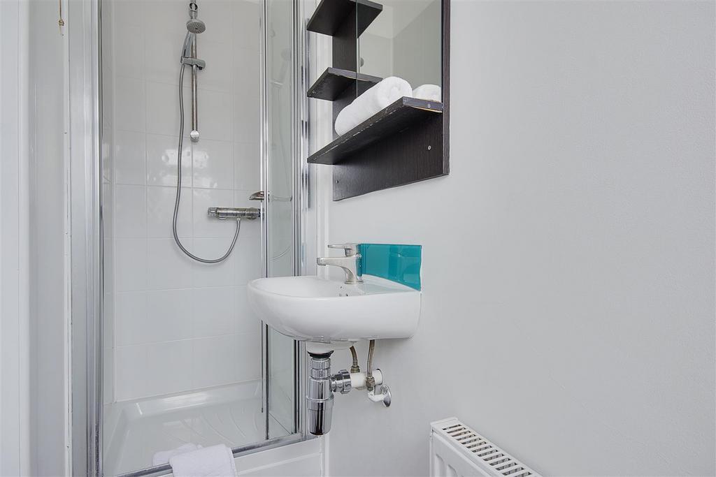Communal Toilet & Shower (Third Floor) C.jpg