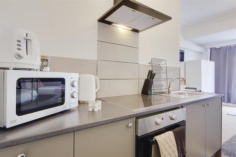 1 bedroom in a house share to rent, Tregonwell Road, Westcliff, BOURNEMOUTH