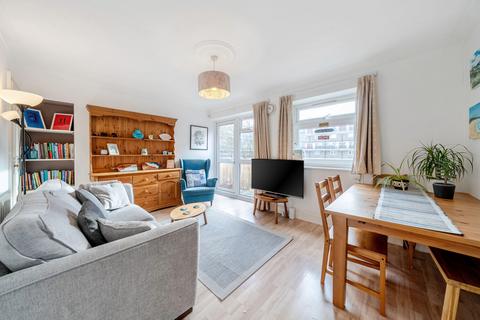 2 bedroom maisonette for sale, St. Saviours Estate, Abbey Street, London