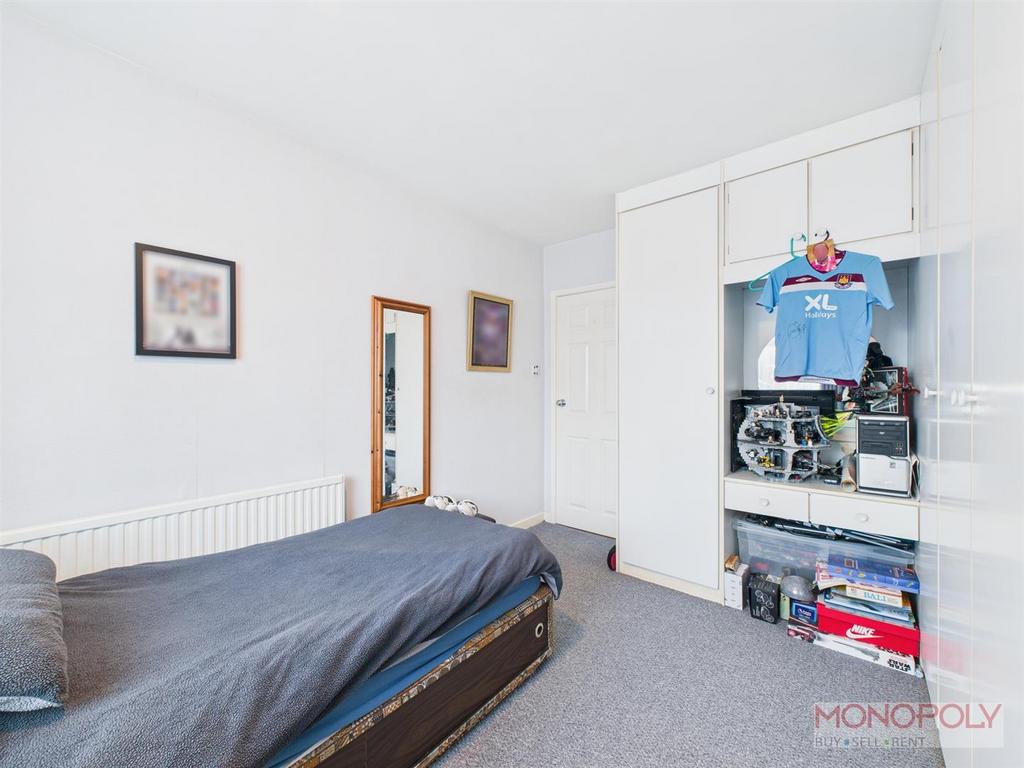 CAM01943 G0-PR0595-STILL009.jpg