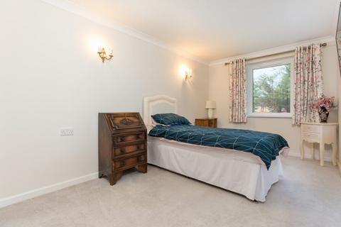 1 bedroom flat for sale, Homeglen House, Giffnock