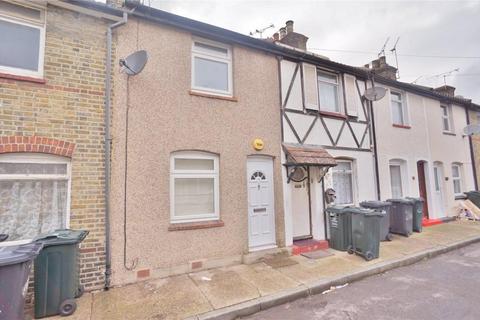 2 bedroom terraced house to rent, Sun Road, Swanscombe DA10