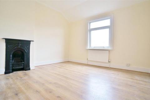2 bedroom terraced house to rent, Sun Road, Swanscombe DA10