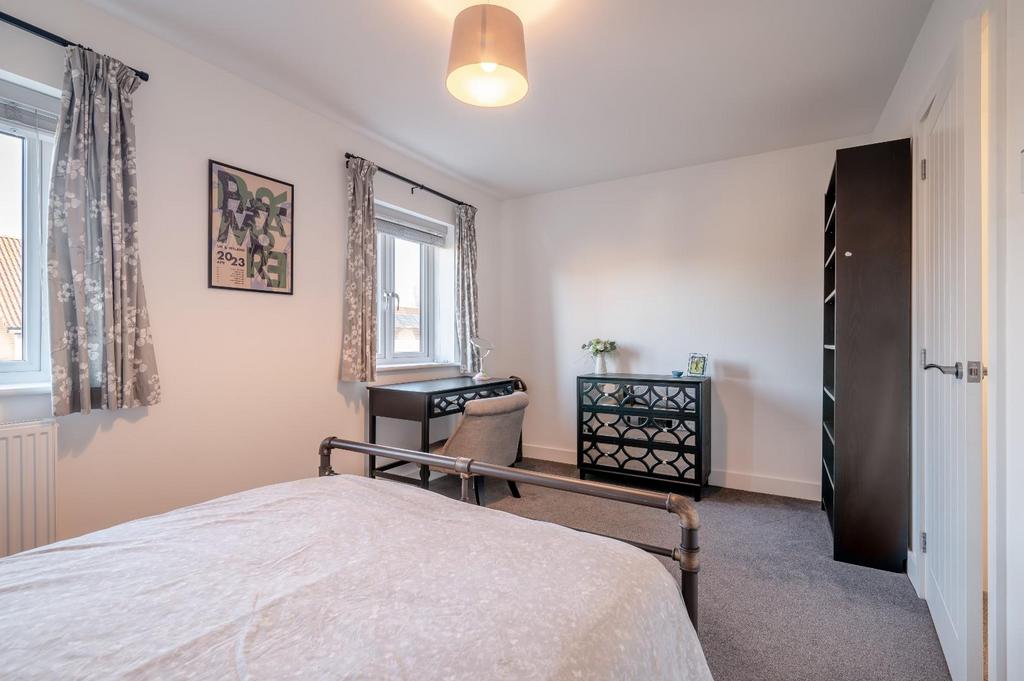 8674477-interior15.jpg