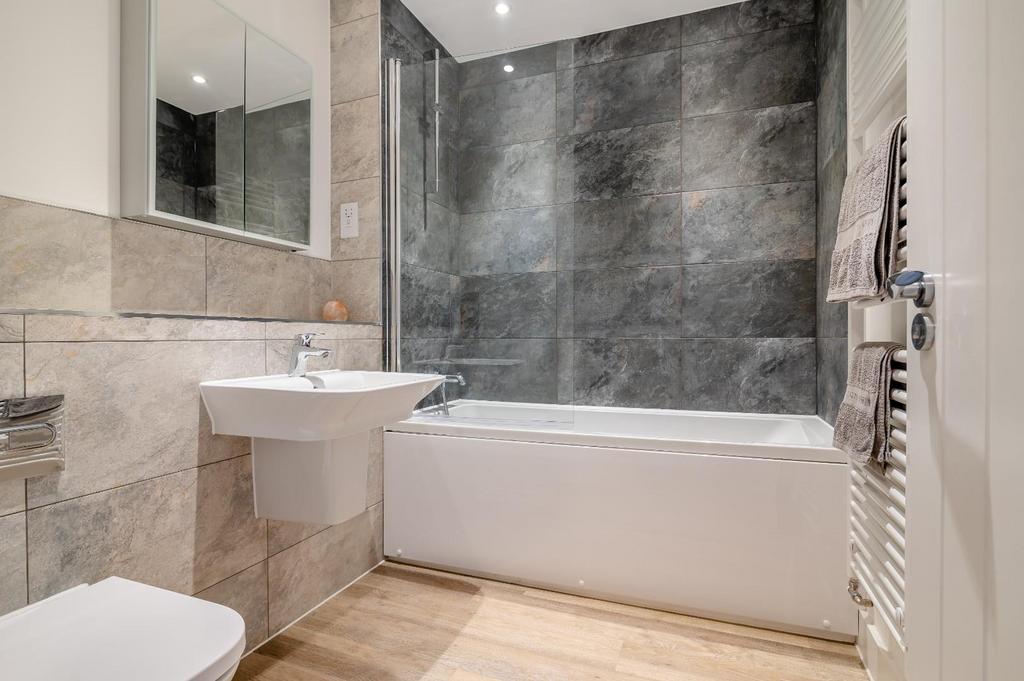 8674477-interior12.jpg