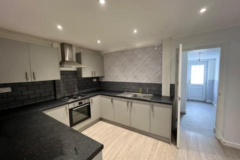 3 bedroom terraced house to rent, David Street, Trecynon CF44