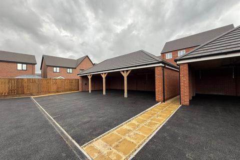3 bedroom terraced house to rent, Rivington Park, Bolton, BL6