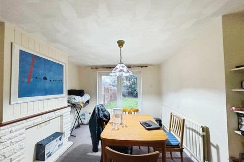 3 bedroom semi-detached house to rent, Hayhurst Road, Hayhurst Road LU4