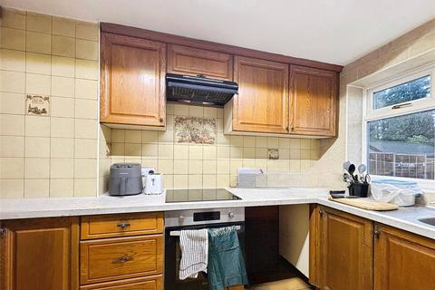 3 bedroom semi-detached house to rent, Hayhurst Road, Bedfordshire LU4