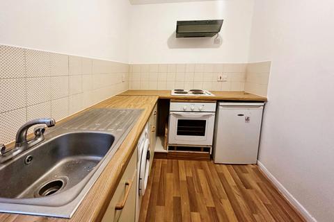 Studio to rent, Verona Close, Uxbridge, UB8