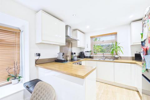 3 bedroom house for sale, Viney Bank, Court Wood Lane, Croydon