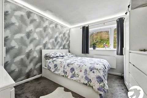 1 bedroom flat for sale, Beacon Road, Chatham, Kent, ME5