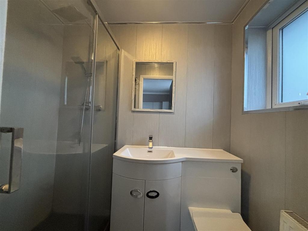 Bathroom3.jpeg