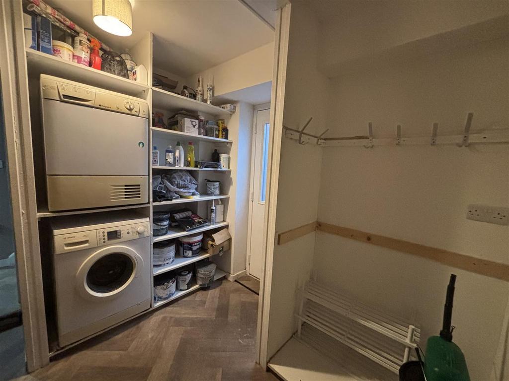 Storage room 2.jpeg