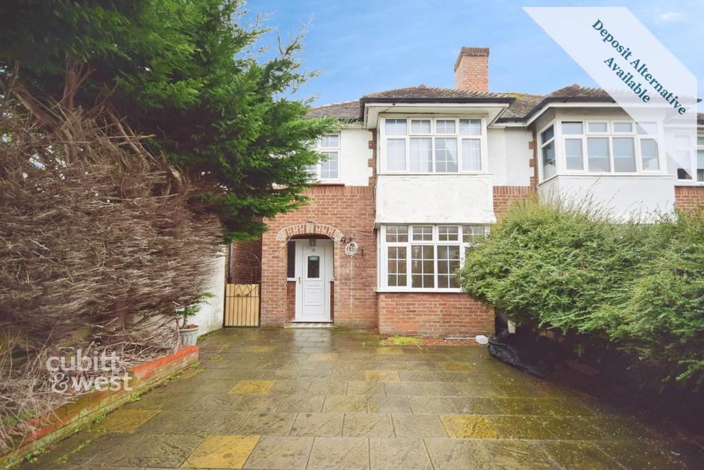 15 Hawthorn Road - 1