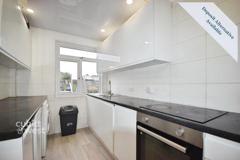 3 bedroom semi-detached house to rent, Hawthorn Road Bognor Regis PO21
