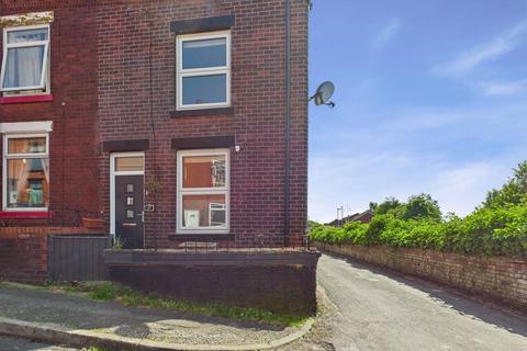 2 bedroom end of terrace house to rent, Primrose Street South, Manchester M29
