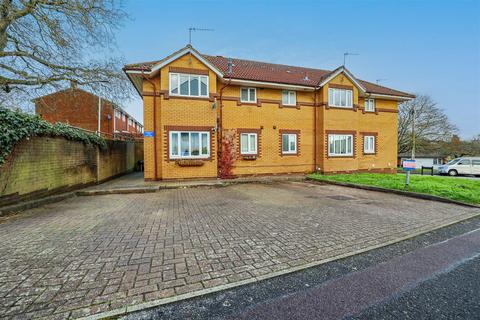 2 bedroom flat for sale, Randalls Ride, Hemel Hempstead, HP2