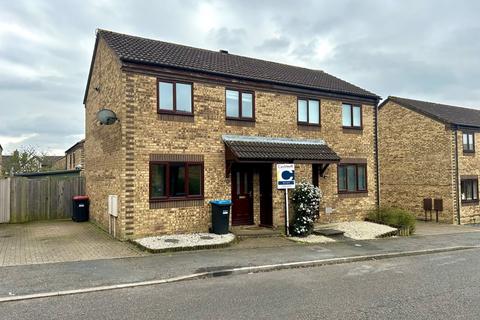 3 bedroom semi-detached house to rent, Goodwood, Great Holm