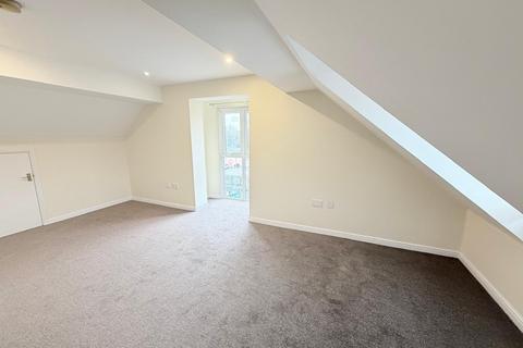 4 bedroom apartment to rent, Meachen Road, Colchester CO2