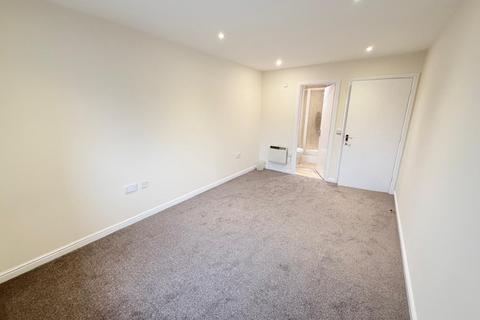4 bedroom apartment to rent, Meachen Road, Colchester CO2
