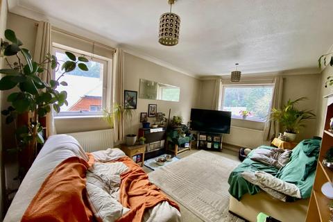 2 bedroom apartment for sale, Lower Street, Haslemere