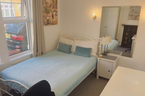 undefined, Springfield Road, Guildford GU1