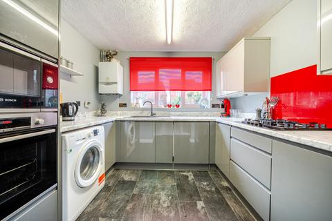 4 bedroom semi-detached house for sale, Trinity Road, Taunton