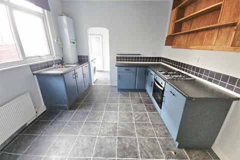 1 bedroom apartment for sale, Bournemouth Park Road, Southend , Southend ,