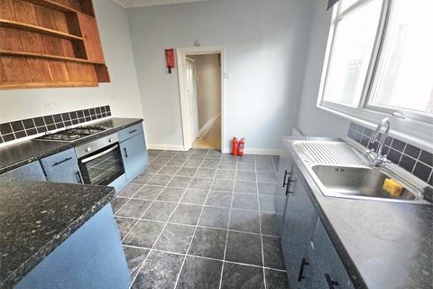 1 bedroom apartment for sale, Bournemouth Park Road, Southend , Southend ,