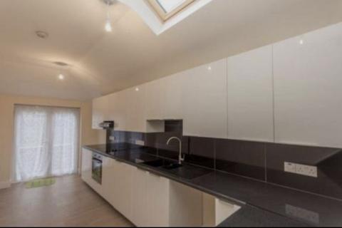 5 bedroom end of terrace house to rent, Tokyngton Avenue, Wembley, Greater London, HA9